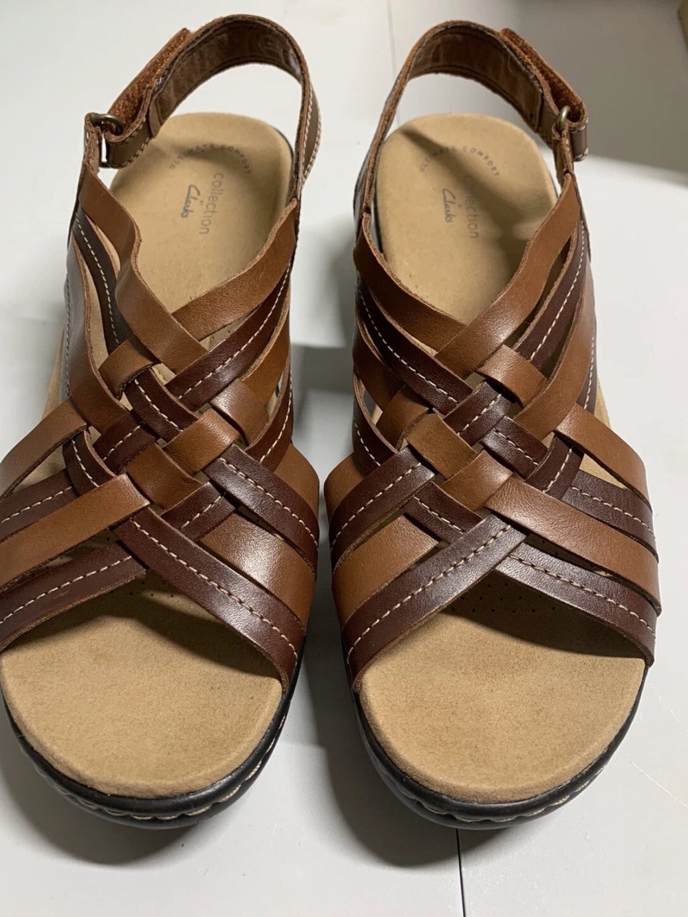 Clarks Collection Women's Lexi Carmen Tan Leather Strappy Sandals Size 9M